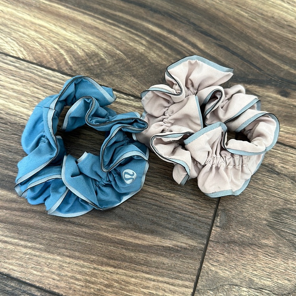 Lululemon scrunchies